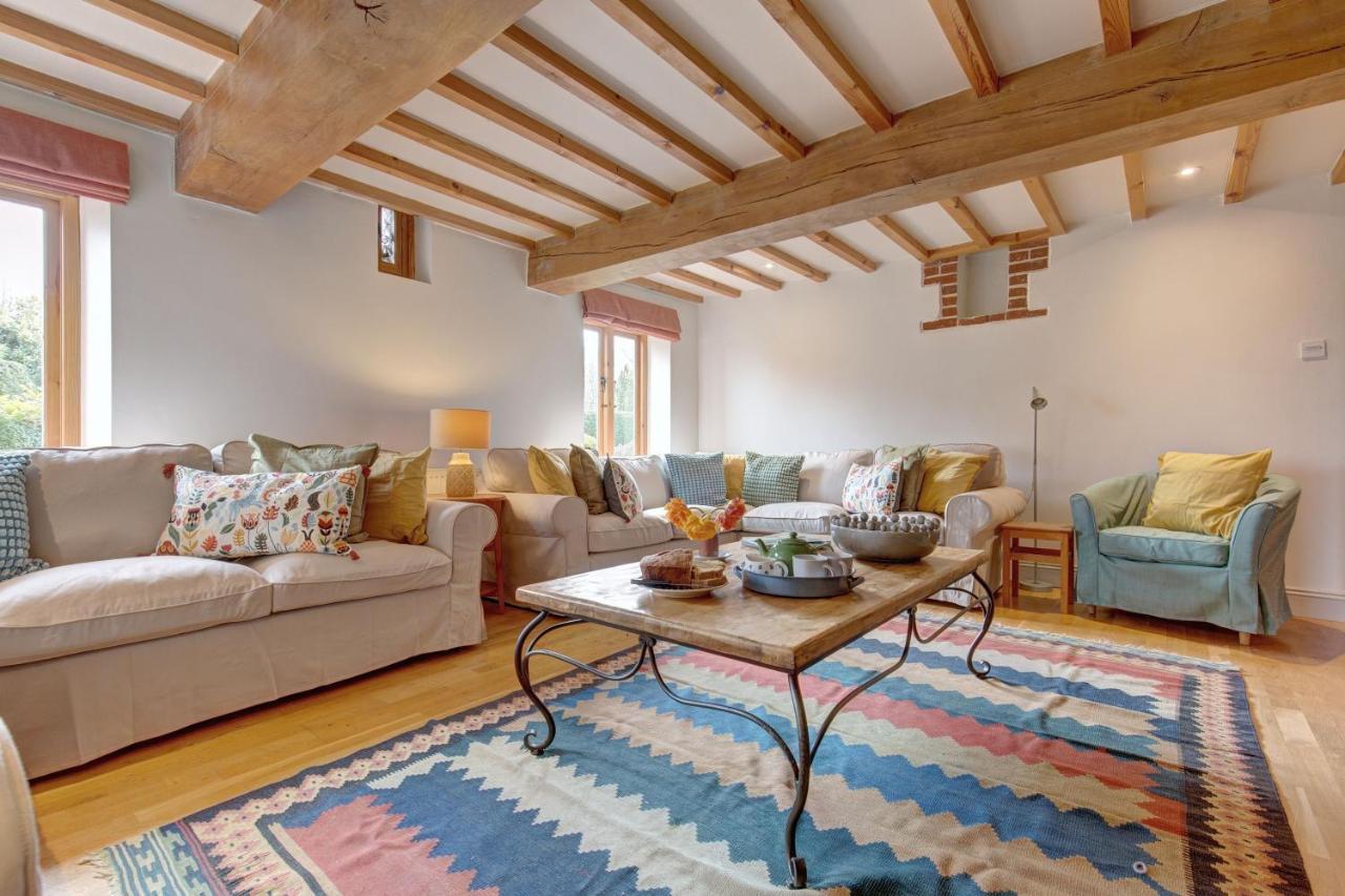 Вілла Williams Barn West Beckham Екстер'єр фото